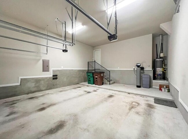 Building Photo - 3018 Diego Dr