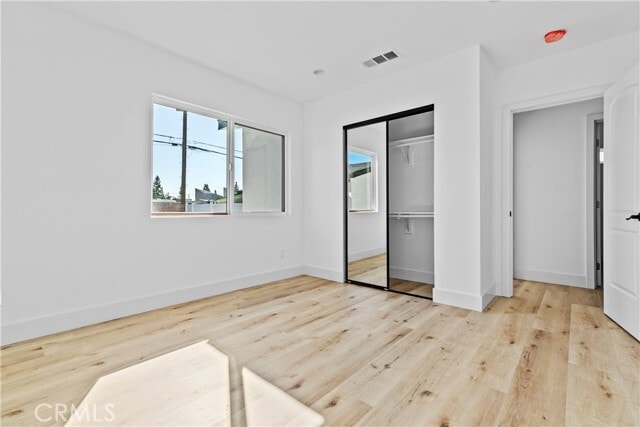 Building Photo - 14448 Pinney St