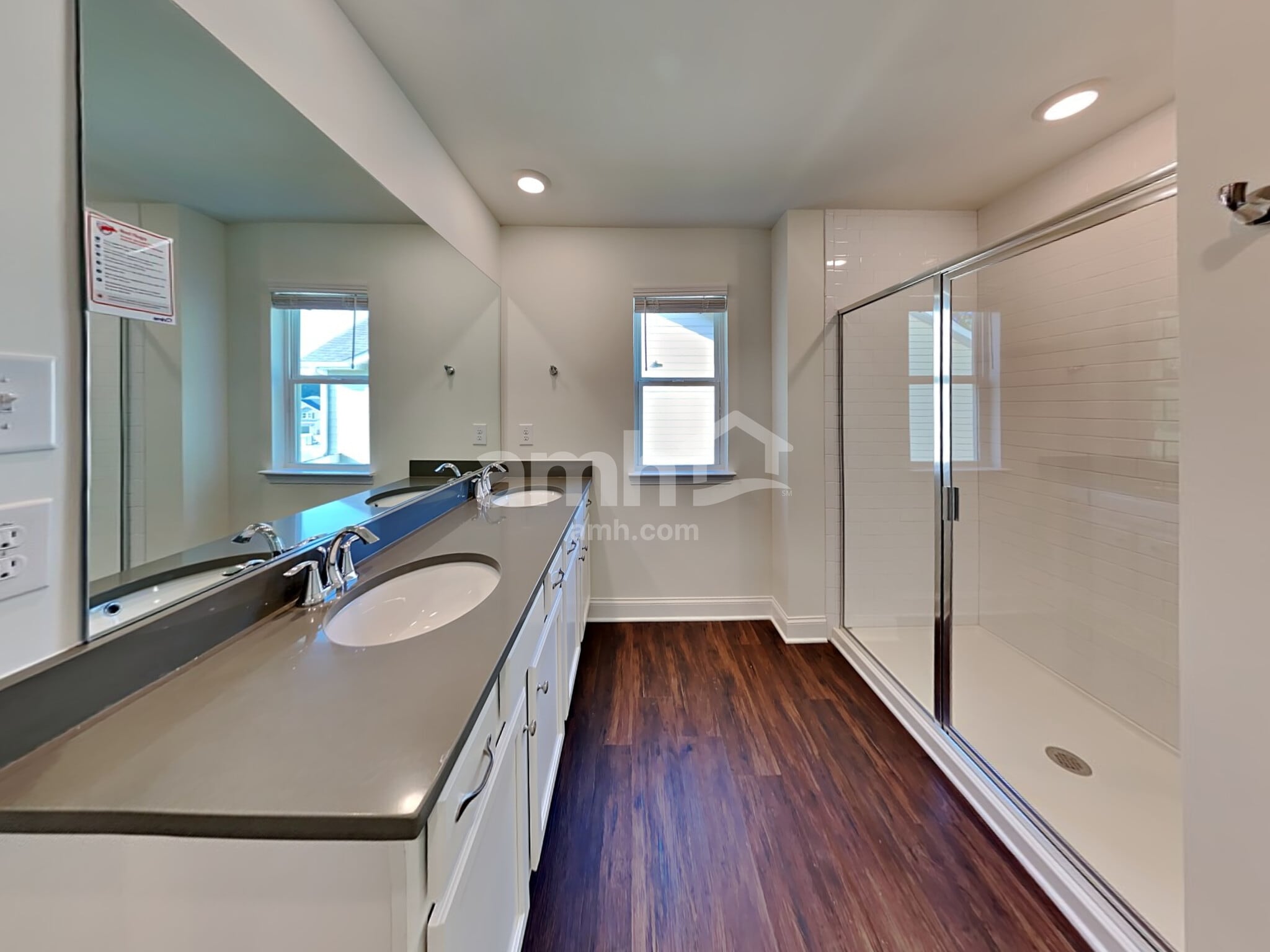 Building Photo - 669 Carnaby Ln