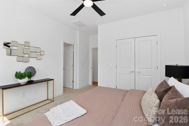 Building Photo - 3709 Lou Ann Ave