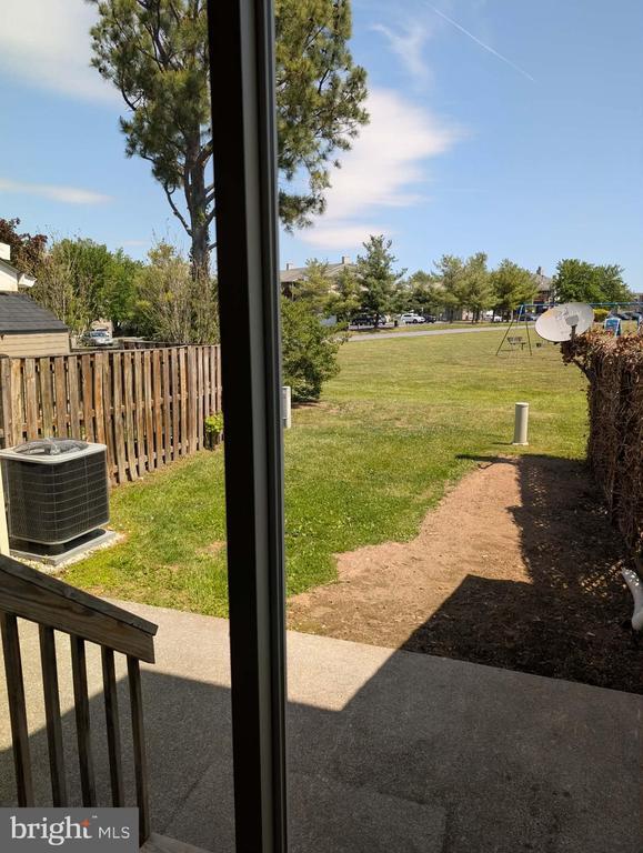 Building Photo - 105 Equestrian Dr
