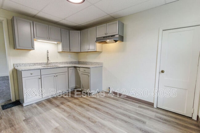 Building Photo - 5816 Smithfield St