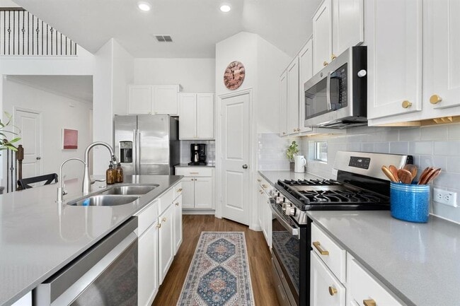 Building Photo - 310 Garcitas Cove