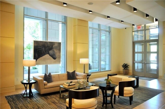 Building Photo - 2795 Peachtree Rd