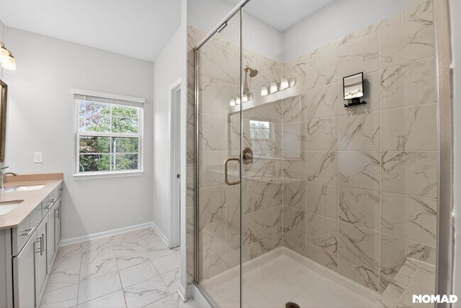 Building Photo - Spacious 3BR Townhome in Matthews