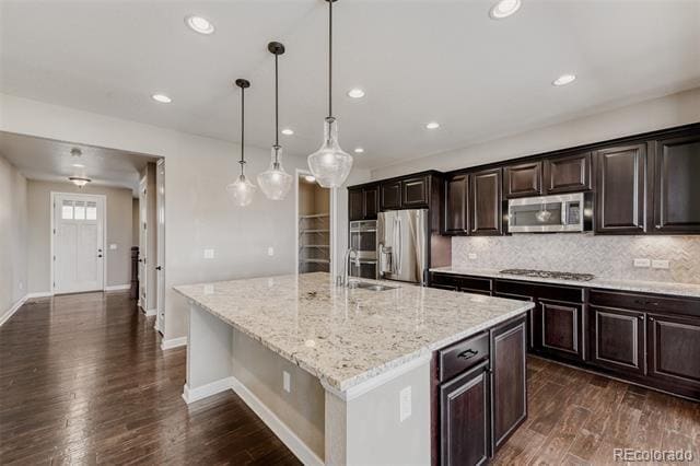 Building Photo - 15959 Hamilton Way