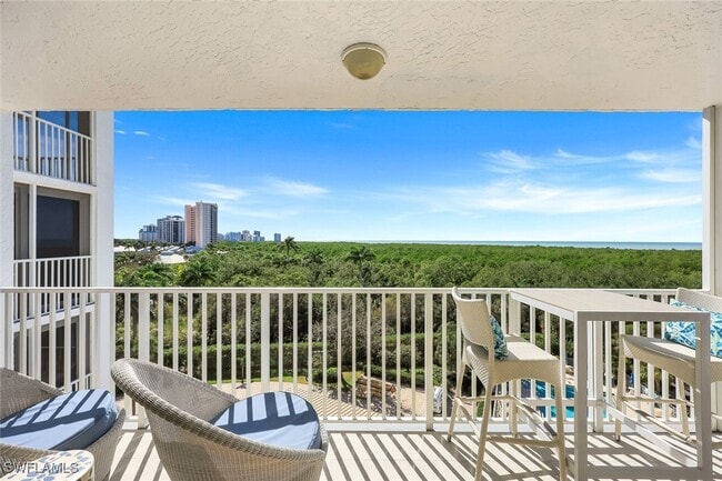 Building Photo - 6361 Pelican Bay Blvd