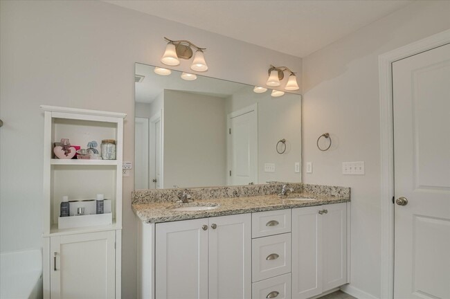 Building Photo - 153 Brighton Landing Dr