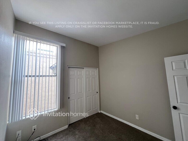 Building Photo - 5852 E Norwood St