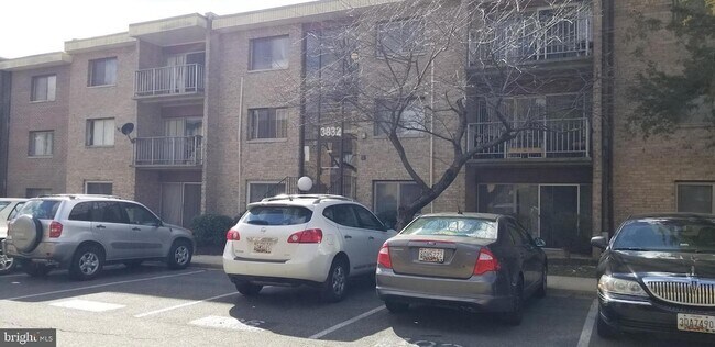 Building Photo - 3832 Bel Pre Rd