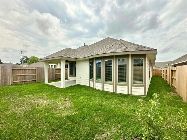 Building Photo - 31908 Retama Rnch Dr