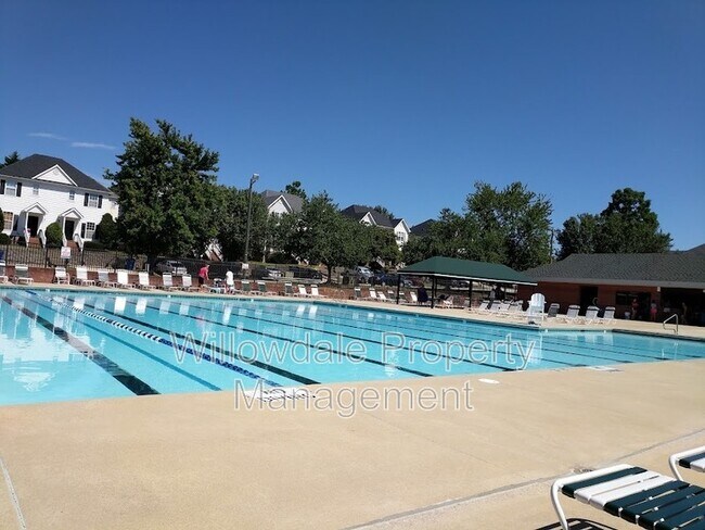 Building Photo - 4932 Harbour Towne Dr