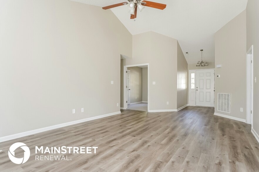 Building Photo - 2 Kilburn Ln