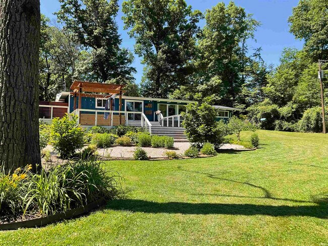 Building Photo - 7506 Oak Ln