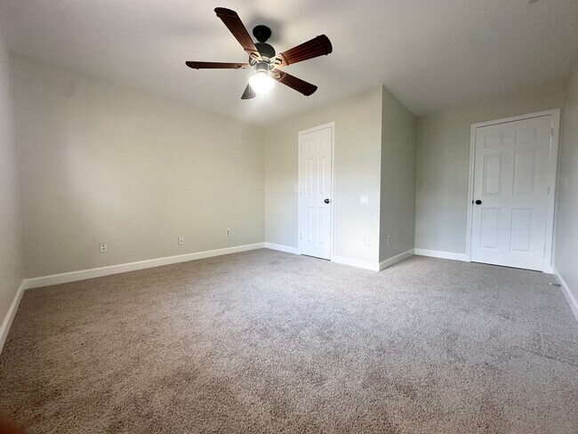 Building Photo - 119 Glendale Dr