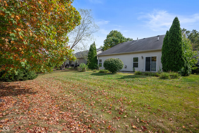 Building Photo - 5886 Hollow Oak Trail