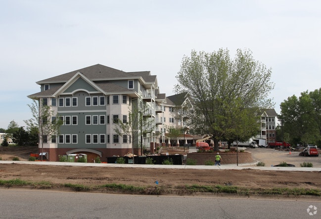 Primary Photo - Applewood Pointe of Bloomington at Southtown