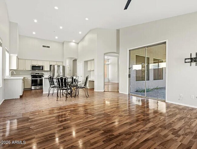 Building Photo - 7252 E Whistling Wind Way