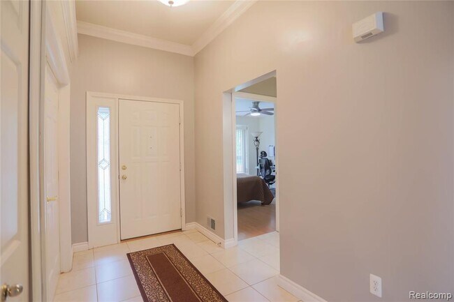 Building Photo - 52245 Silvanna Ln