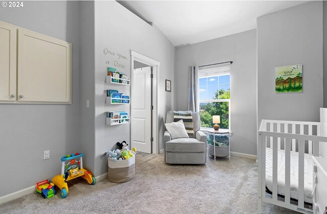 Building Photo - Welcome to this charming 2-bedroom, 2.5-bathroom home located in the desirable area of Sherwood W...