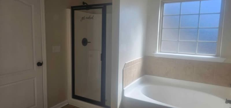 Building Photo - 174 Green Paddock Cir