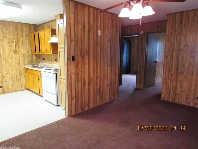 Building Photo - 1313 McNutt Rd