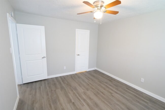 Building Photo - 15654 Boulder Oaks Dr