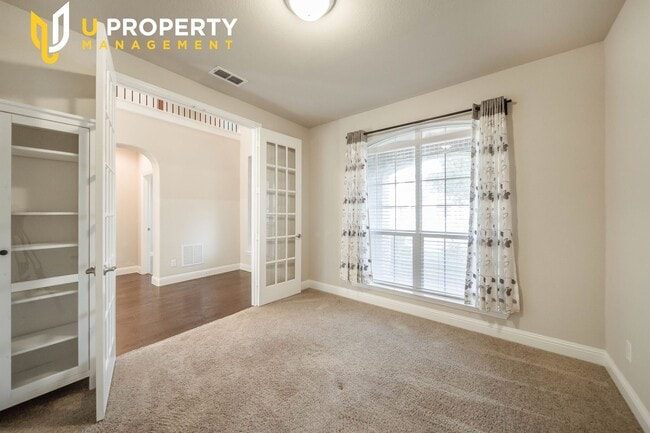 Building Photo - Rich woods in Frisco. Great location and S...
