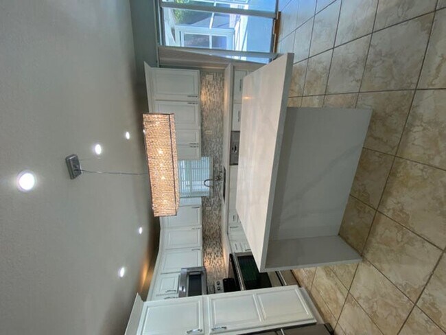 Building Photo - 3436 Housatonic Dr