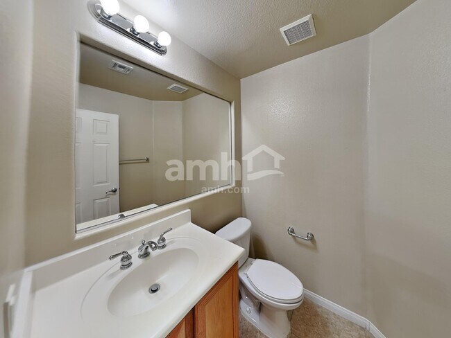 Building Photo - 8920 Bonneville Peak Ct