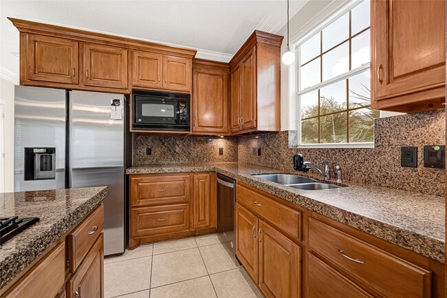 Building Photo - 2014 Ivy Crest Ct