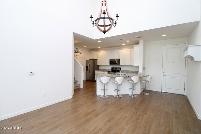 Building Photo - 2511 W Queen Creek Rd