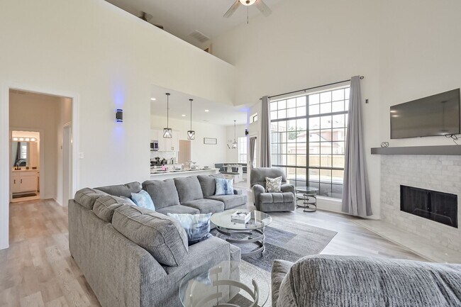 Building Photo - FULLY FURNISHED Grand Prairie 4 Bedroom Home