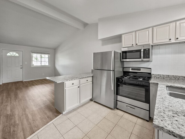 Interior Photo - 11 Mile Flats