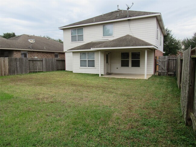 Building Photo - 6338 Applewood Forest Dr