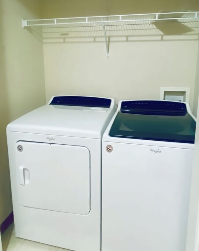 Building Photo - Spacious 3-Bed, 2.5-Bath Townhome in Ankeny, IA – Modern Comfort & Convenience!