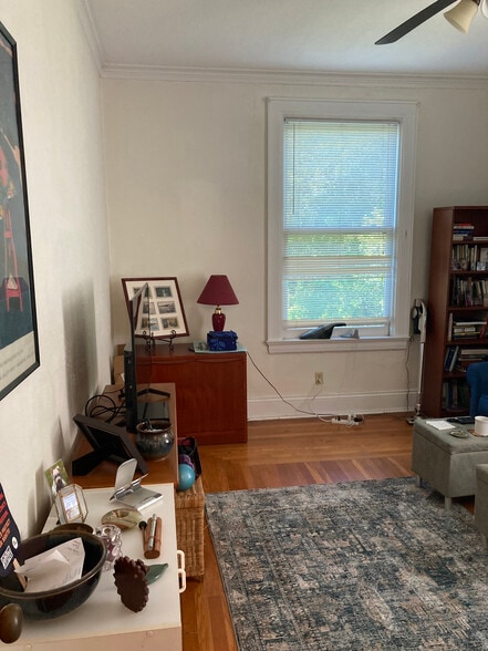 Building Photo - 204 Bradford St