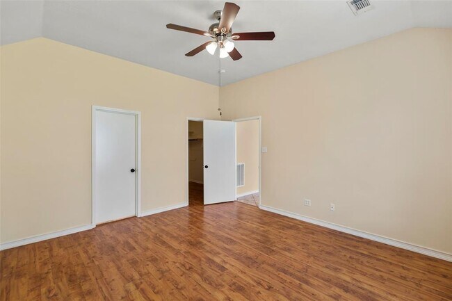 Building Photo - 16927 Fairway Glen Ln