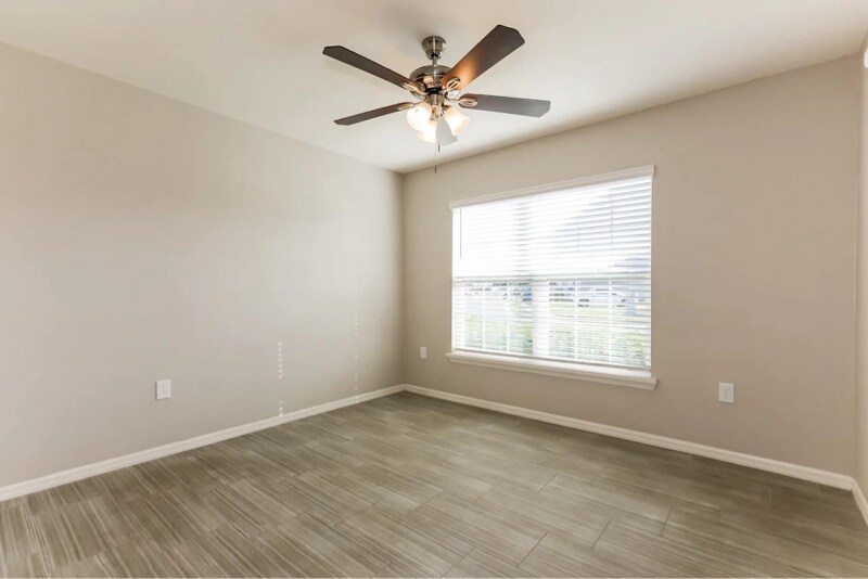 Building Photo - 6490 Polly Ln