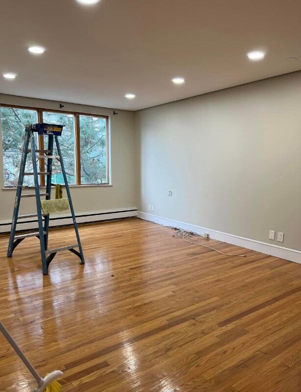 Building Photo - 161 Bancroft Ave