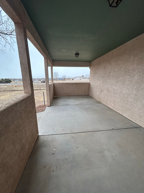 Building Photo - 895 S Knox Dr