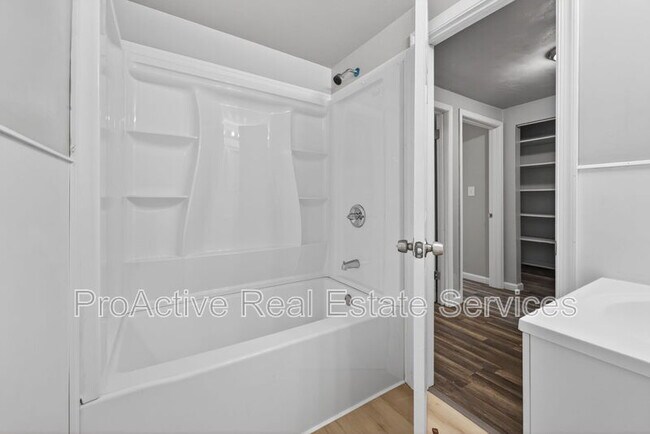 Building Photo - 6430 Faraday Ct