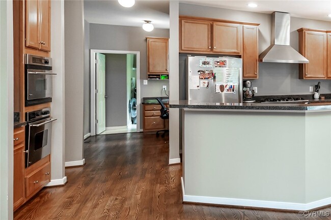 Building Photo - 11107 Manor View Dr