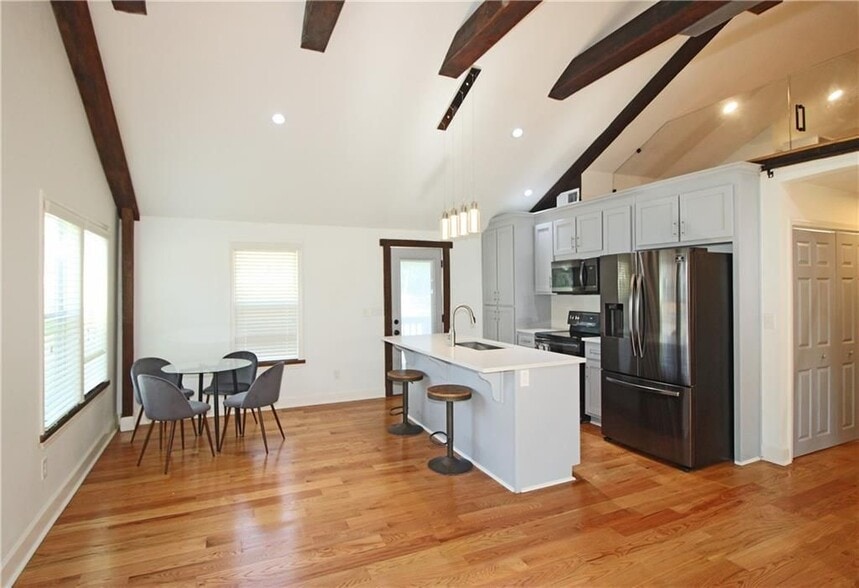 Building Photo - 49 New St