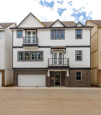 Building Photo - 202 S Village Way