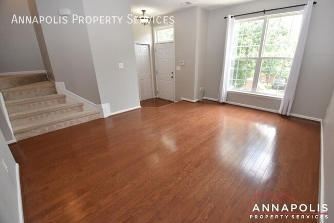 Building Photo - 37 Harbour Heights Dr
