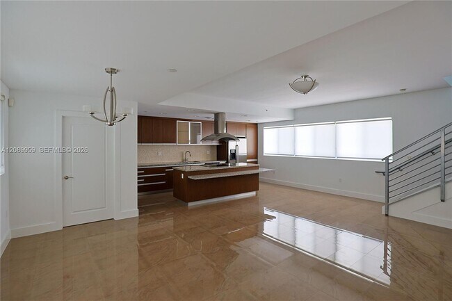 Building Photo - 7520 SW 59th Pl