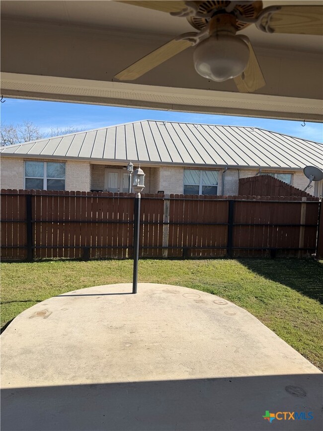 Building Photo - 3021 Pine Valley Dr