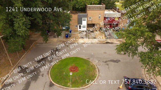 Building Photo - 1241 Underwood Ave