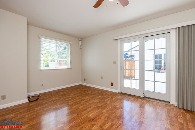Building Photo - Lovely Home | Hardwood Flooring | Bonus Room